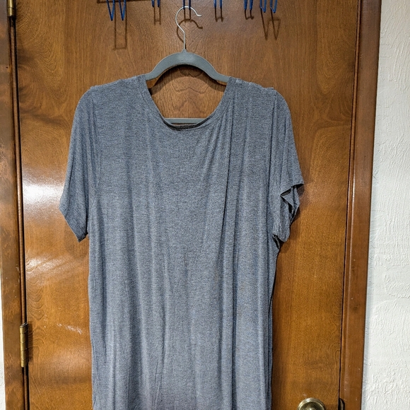 Torrid grey super soft knit frilly T-shirt size 2 - Picture 2 of 11